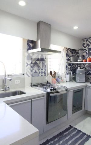Apartamento à venda com 190m², 4 quartos e 3 vagasCozinha