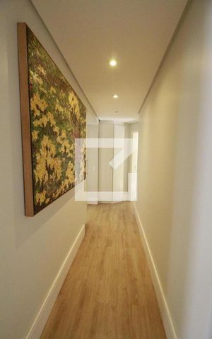 Apartamento à venda com 190m², 4 quartos e 3 vagasCorredor Quartos