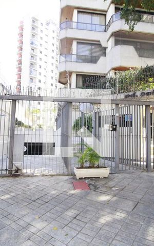 Apartamento à venda com 190m², 4 quartos e 3 vagasFachada