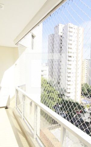 Apartamento à venda com 190m², 4 quartos e 3 vagas Varanda Suíte 2