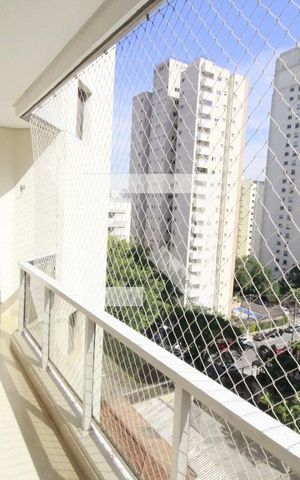 Apartamento à venda com 190m², 4 quartos e 3 vagas Varanda Suíte 2