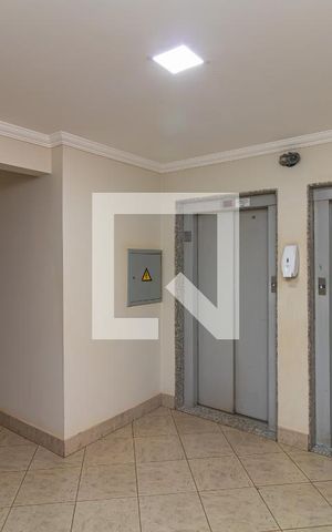 Apartamento para alugar com 107m², 3 quartos e 2 vagas Apartamento para alugar com 107m², 3 quartos e 2 vagasHall dos Elevadores - Terréo