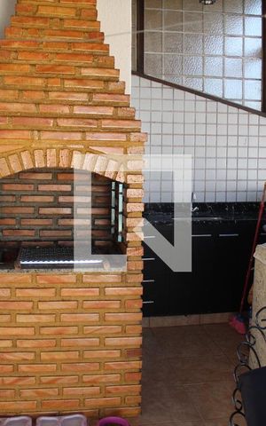 Apartamento à venda com 142m², 3 quartos e 1 vagaÁrea de Serviço