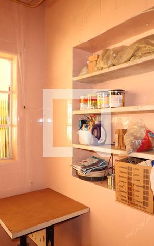 Casa à venda com 200m², 4 quartos e 4 vagasÁrea de Serviço