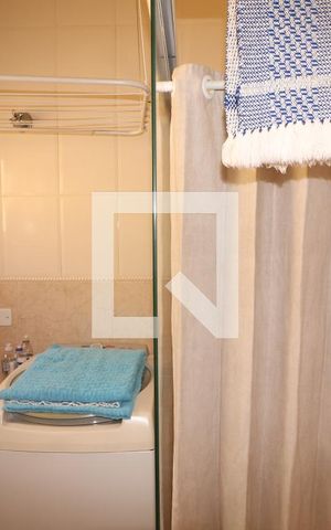 Casa à venda com 200m², 4 quartos e 4 vagasBanheiro da Suíte