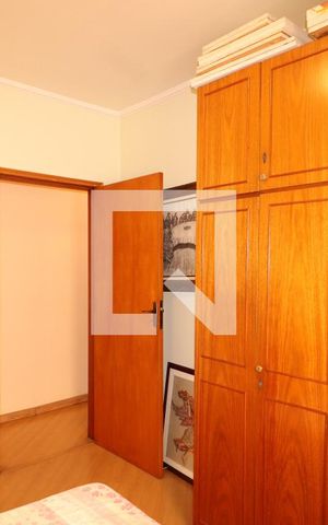 Casa à venda com 200m², 4 quartos e 4 vagasQuarto 2