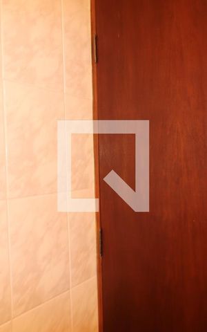 Casa à venda com 200m², 4 quartos e 4 vagasBanheiro 2