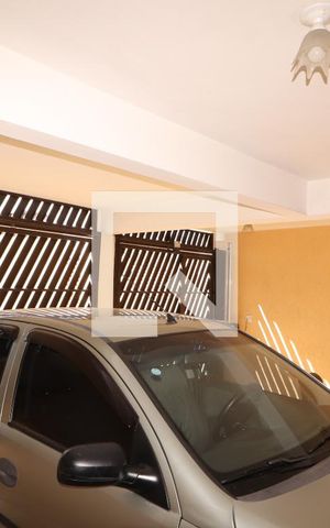 Casa à venda com 200m², 4 quartos e 4 vagasGaragem