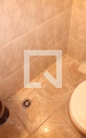 Casa à venda com 200m², 4 quartos e 4 vagasBanheiro 2