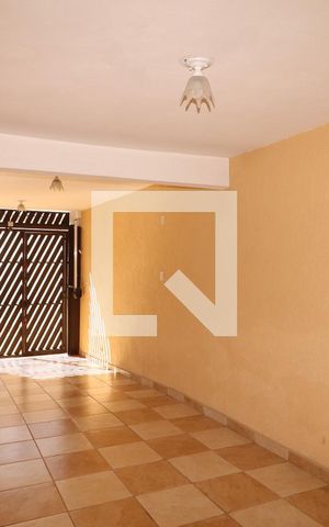 Casa à venda com 200m², 4 quartos e 4 vagasGaragem