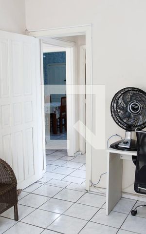 Casa à venda com 500m², 2 quartos e 10 vagas Casa à venda com 500m², 2 quartos e 10 vagasQuarto 1