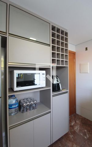 Apartamento para alugar com 110m², 2 quartos e 2 vagasCozinha