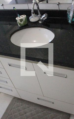 Casa à venda com 175m², 3 quartos e 2 vagasBanheiro 3
