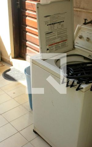 Casa à venda com 175m², 3 quartos e 2 vagasLavanderia