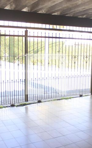 Casa à venda com 175m², 3 quartos e 2 vagasGaragem
