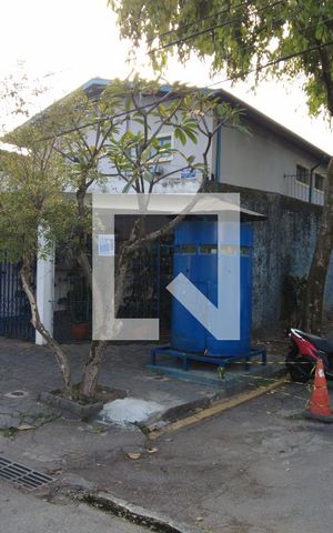 Casa à venda com 155m², 3 quartos e 2 vagasFachada