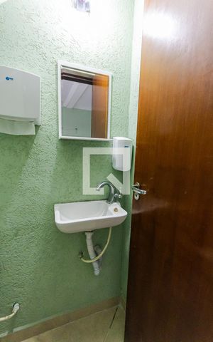 Casa à venda com 300m², 3 quartos e 8 vagas Casa à venda com 300m², 3 quartos e 8 vagasLavabo