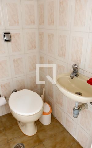 Apartamento à venda com 82m², 3 quartos e 1 vaga Apartamento à venda com 82m², 3 quartos e 1 vagaLavabo