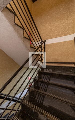 Apartamento para alugar com 49m², 2 quartos e sem vaga Apartamento para alugar com 49m², 2 quartos e sem vagaÁrea Comum - Escada