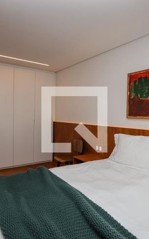 Apartamento à venda com 175m², 3 quartos e 3 vagas Apartamento à venda com 175m², 3 quartos e 3 vagasSuite