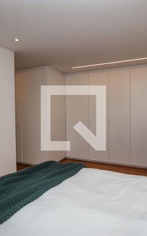 Apartamento à venda com 175m², 3 quartos e 3 vagas Apartamento à venda com 175m², 3 quartos e 3 vagasSuite