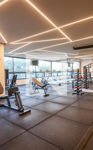 Apartamento à venda com 175m², 3 quartos e 3 vagas Apartamento à venda com 175m², 3 quartos e 3 vagasÁrea comum - Academia