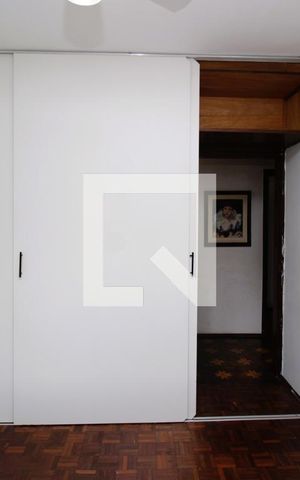 Casa à venda com 300m², 6 quartos e 7 vagasQuarto 2