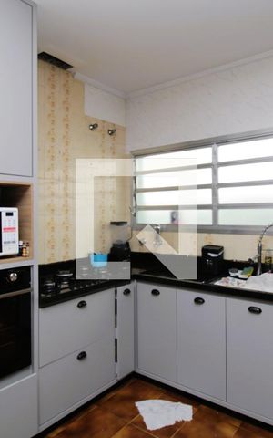Casa à venda com 300m², 6 quartos e 7 vagasCozinha