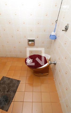 Casa à venda com 300m², 6 quartos e 7 vagasBanheiro 3