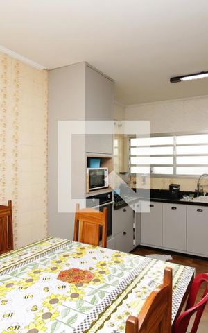 Casa à venda com 300m², 6 quartos e 7 vagasCozinha
