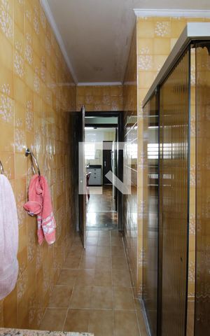 Casa à venda com 300m², 6 quartos e 7 vagasBanheiro 2