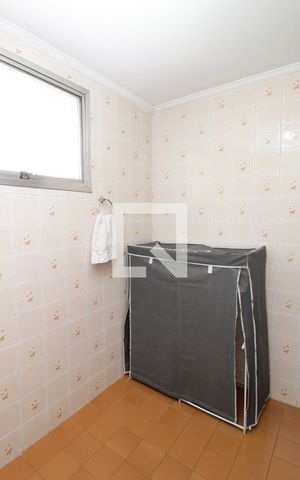 Casa à venda com 300m², 6 quartos e 7 vagasBanheiro 3
