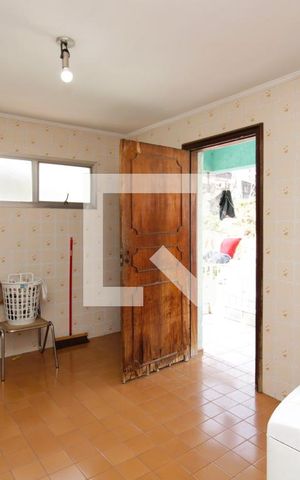 Casa à venda com 300m², 6 quartos e 7 vagasÁrea de Serviço