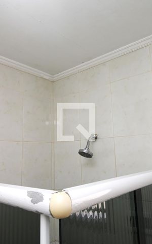 Casa à venda com 300m², 6 quartos e 7 vagasBanheiro da Suíte