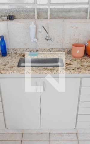 Casa à venda com 300m², 4 quartos e 6 vagasCozinha 2