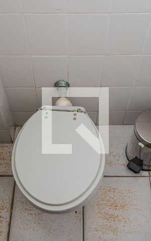 Casa à venda com 300m², 4 quartos e 6 vagasLavabo