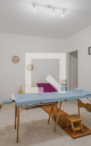 Casa à venda com 300m², 4 quartos e 6 vagasEdícula/Quarto 3