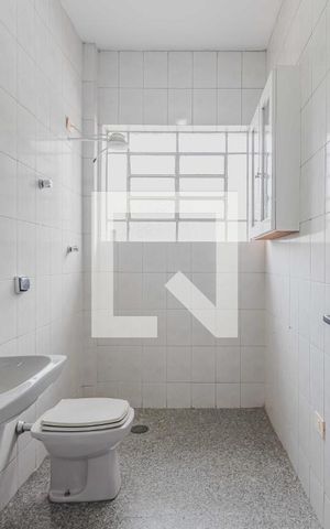 Casa à venda com 300m², 4 quartos e 6 vagasBanheiro