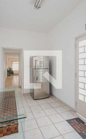 Casa à venda com 300m², 4 quartos e 6 vagasCozinha 2