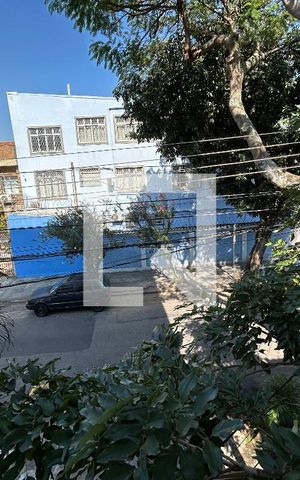 Apartamento à venda com 93m², 2 quartos e 1 vagaVista da sala