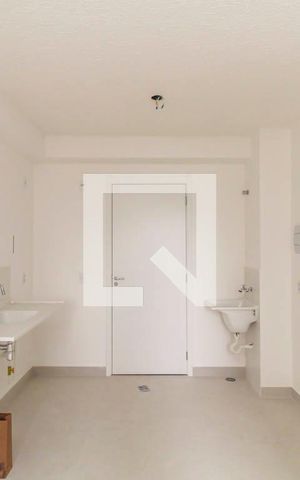 Apartamento à venda com 40m², 2 quartos e sem vaga Apartamento à venda com 40m², 2 quartos e sem vagaSala/Cozinha