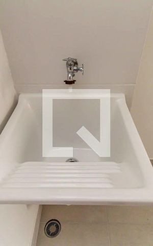 Apartamento à venda com 40m², 2 quartos e sem vaga Apartamento à venda com 40m², 2 quartos e sem vagaÁrea de Serviço