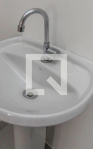 Apartamento à venda com 40m², 2 quartos e sem vaga Apartamento à venda com 40m², 2 quartos e sem vagaBanheiro