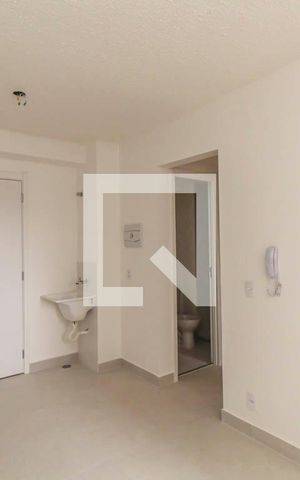 Apartamento à venda com 40m², 2 quartos e sem vaga Apartamento à venda com 40m², 2 quartos e sem vagaSala/Cozinha