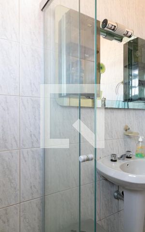 Casa à venda com 200m², 2 quartos e 2 vagasBanheiro 2