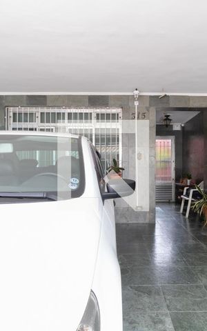 Casa à venda com 200m², 2 quartos e 2 vagasGaragem