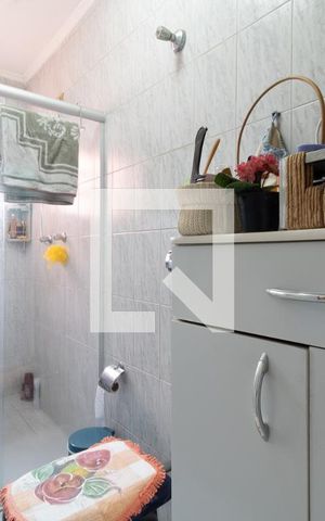 Casa à venda com 200m², 2 quartos e 2 vagasSuíte