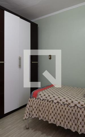 Casa à venda com 200m², 2 quartos e 2 vagasQuarto 1