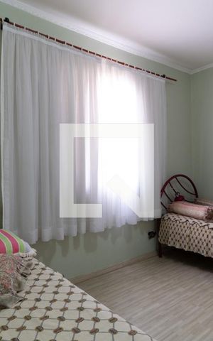 Casa à venda com 200m², 2 quartos e 2 vagasQuarto 1
