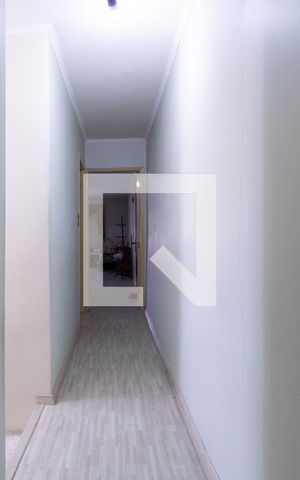Casa à venda com 200m², 2 quartos e 2 vagasCorredor